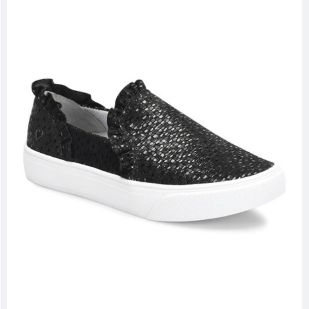 Nurse Mates by Sofft Farrah ruffle black leather slip on sneakers size 8.5